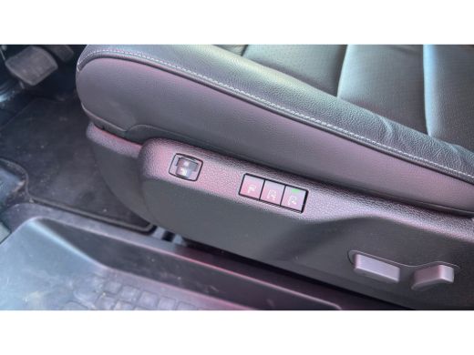 Peugeot e-Expert EV L3 DC 75 kWh | Achterbank 3-persoons | Achteruitrijcamera | Airco ActivLease financial lease