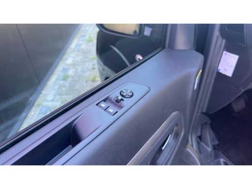 Peugeot e-Expert EV L3 DC 75 kWh | Achterbank 3-persoons | Achteruitrijcamera | Airco ActivLease financial lease