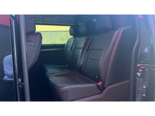 Peugeot e-Expert EV L3 DC 75 kWh | Achterbank 3-persoons | Achteruitrijcamera | Airco ActivLease financial lease