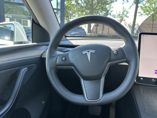 Tesla Model Y Long Range Dual AWD VAN: 39.900,- VOOR: 36.770,- UW WKVOORDEEL: 3.130,- | SOH 95% | AFNEEMBARE TR... ActivLease financial lease