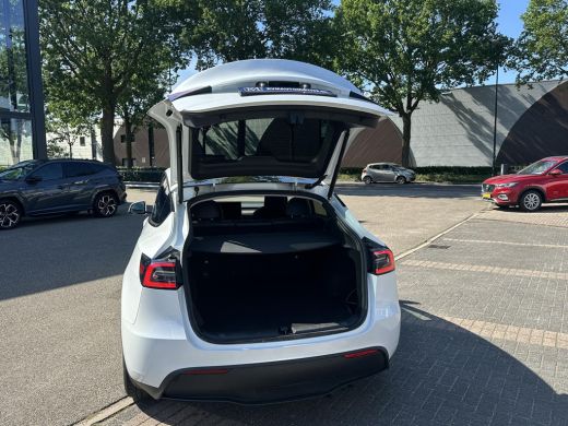 Tesla Model Y Long Range Dual AWD VAN: 39.900,- VOOR: 36.770,- UW WKVOORDEEL: 3.130,- | SOH 95% | AFNEEMBARE TR... ActivLease financial lease