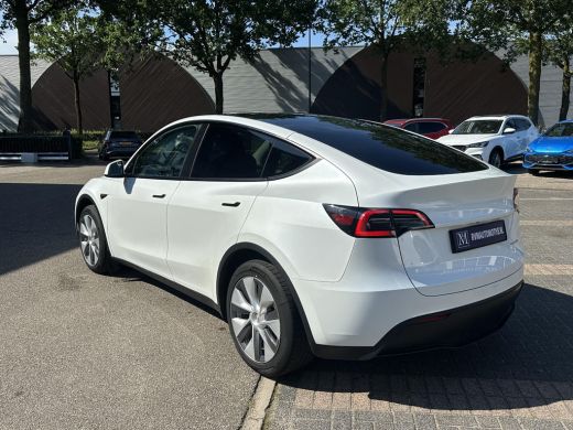 Tesla Model Y Long Range Dual AWD VAN: 39.900,- VOOR: 36.770,- UW WKVOORDEEL: 3.130,- | SOH 95% | AFNEEMBARE TR... ActivLease financial lease