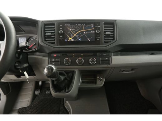 Volkswagen Crafter 2.0 TDI 140PK L3H3 | DC | 6 Zits | 3000kg Trekgew. | Airco | Cruise | Camera | Carplay | Parkeers... ActivLease financial lease