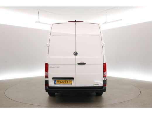 Volkswagen Crafter 2.0 TDI 140PK L3H3 | DC | 6 Zits | 3000kg Trekgew. | Airco | Cruise | Camera | Carplay | Parkeers... ActivLease financial lease
