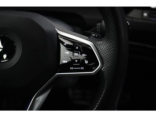 Volkswagen Golf 1.4 eHybrid 245 pk GTE 6-DSG | Navigatie | Stoel/stuur verwarming | Parkeersensoren | ActivLease financial lease