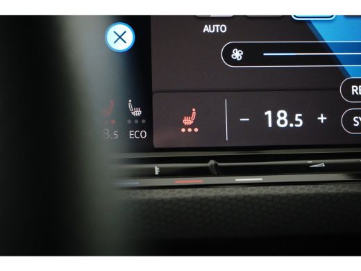 Volkswagen Golf 1.4 eHybrid 245 pk GTE 6-DSG | Navigatie | Stoel/stuur verwarming | Parkeersensoren | ActivLease financial lease