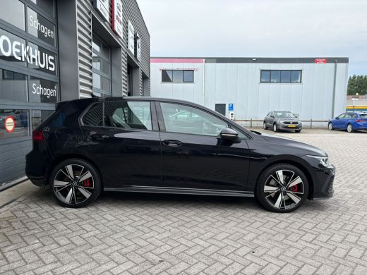 Volkswagen Golf 1.4 eHybrid 245 pk GTE 6-DSG | Navigatie | Stoel/stuur verwarming | Parkeersensoren | ActivLease financial lease