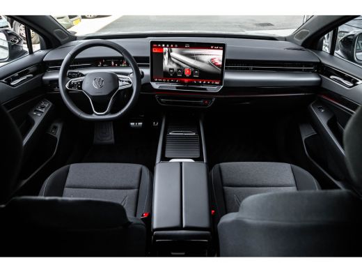 Volkswagen ID.7 Limited 286pk | Trekhaak | Stuur & Stoelverwarming | 19" | Camera ActivLease financial lease