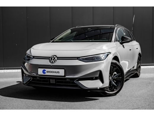 Volkswagen ID.7 Limited 286pk | Trekhaak | Stuur & Stoelverwarming | 19" | Camera ActivLease financial lease