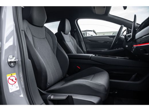 Volkswagen ID.7 Limited 286pk | Trekhaak | Stuur & Stoelverwarming | 19" | Camera ActivLease financial lease