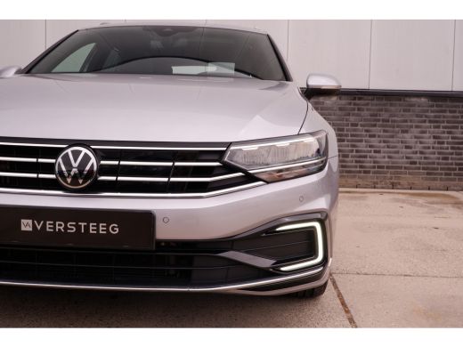 Volkswagen Passat Variant 1.4 TSI PHEV GTE Business | Pano | Elek. Trekhaak | Head-Up | Carplay | LED | Camera | Na... ActivLease financial lease