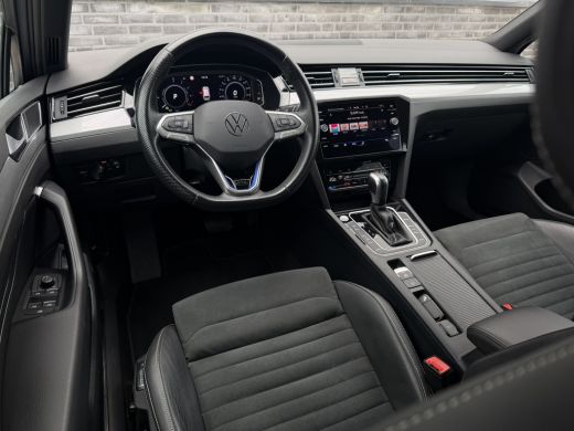 Volkswagen Passat Variant 1.4 TSI PHEV GTE Business | Pano | Elek. Trekhaak | Head-Up | Carplay | LED | Camera | Na... ActivLease financial lease