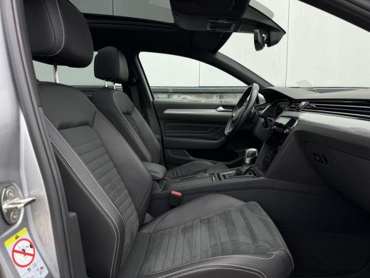 Volkswagen Passat Variant 1.4 TSI PHEV GTE Business | Pano | Elek. Trekhaak | Head-Up | Carplay | LED | Camera | Na... ActivLease financial lease