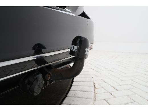 Volkswagen Passat Variant 2.0 TSI R-Line Business + Trekhaak, Automaat, Panorama, Adaptieve cruise ActivLease financial lease