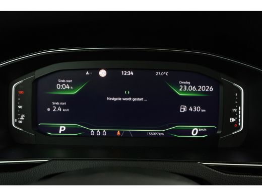 Volkswagen Passat Variant 2.0 TSI R-Line Business + Trekhaak, Automaat, Panorama, Adaptieve cruise ActivLease financial lease