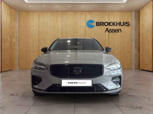 Volvo  V60 2.0 B3 Plus Dark | BLIS | Carplay | Stoelverwarming | Trekhaak | Camera | Keyless start / entry | ActivLease financial lease