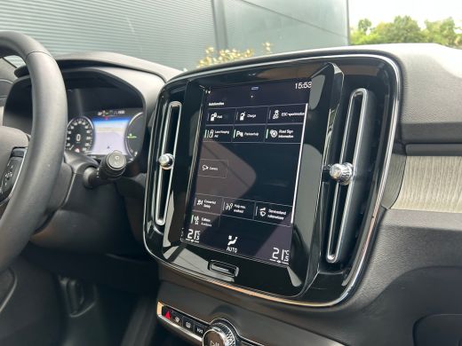 Volvo  XC40 1.5 T5 Recharge Inscription | Panoramadak | Camera | Apple Carplay | Keyless | ActivLease financial lease