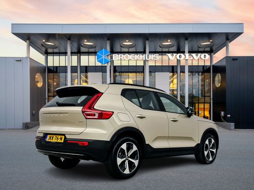 Volvo  XC40 B4 Plus Dark | 19" Allseason | Trekhaak | Harman Kardon | Elektr. verst. Stoelen | Stoel/Stuurver... ActivLease financial lease
