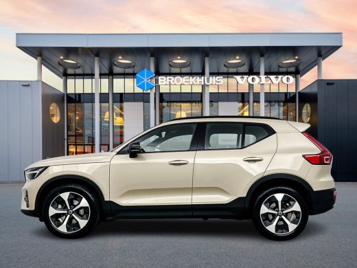Volvo  XC40 B4 Plus Dark | 19" Allseason | Trekhaak | Harman Kardon | Elektr. verst. Stoelen | Stoel/Stuurver... ActivLease financial lease
