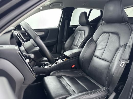 Volvo  XC40 T4 Recharge Inscription | 19" | Leder | Trekhaak | Parkeercamera | Adaptieve Cruise | BLIS | Stoe... ActivLease financial lease