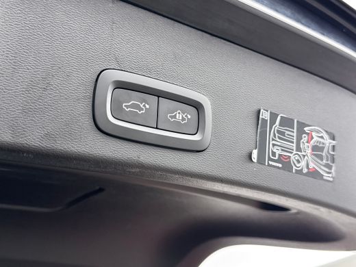 Volvo  XC40 T4 Recharge Inscription | 19" | Leder | Trekhaak | Parkeercamera | Adaptieve Cruise | BLIS | Stoe... ActivLease financial lease