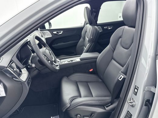Volvo  XC60 2.0 T8 Plug-in hybrid AWD Ultra Dark Exec. Ed. | 22" | Heico Diffusor | Getint & Gelamineerd Glas... ActivLease financial lease