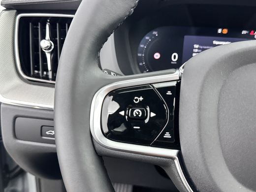 Volvo  XC60 2.0 T8 Plug-in hybrid AWD Ultra Dark Exec. Ed. | 22" | Heico Diffusor | Getint & Gelamineerd Glas... ActivLease financial lease