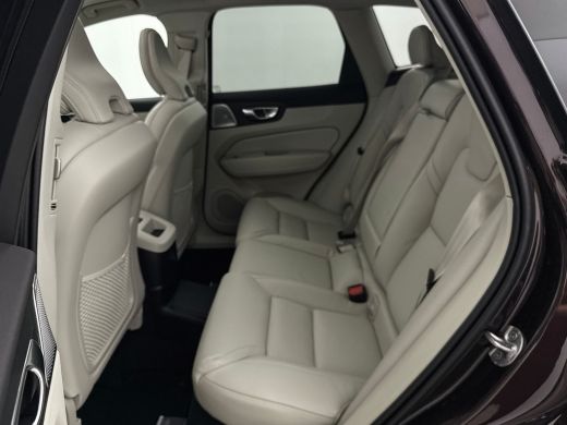 Volvo  XC60 T8 Plug-in hybrid AWD Ultra Dark Exec. Ed. | 22" | Luchtvering | Getint&Gelaagd Glas | Geventilee... ActivLease financial lease