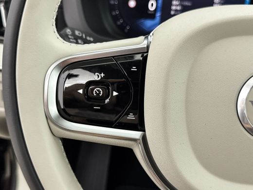Volvo  XC60 T8 Plug-in hybrid AWD Ultra Dark Exec. Ed. | 22" | Luchtvering | Getint&Gelaagd Glas | Geventilee... ActivLease financial lease