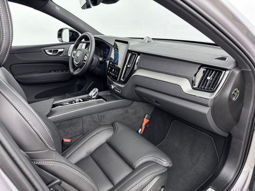 Volvo  XC60 T8 Recharge Ultra Dark Executive | 22" | Heico Diffusor | Getint & Gelamineerd Glas | Alarmklasse... ActivLease financial lease