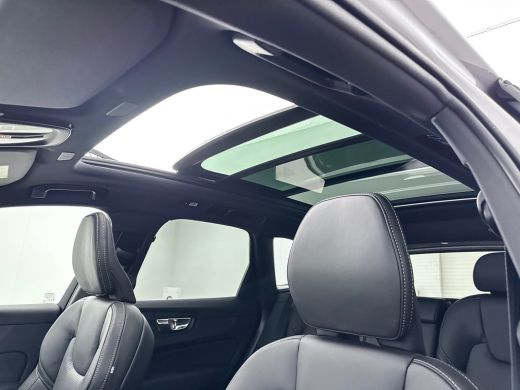 Volvo  XC60 T8 Recharge Ultra Dark Executive | 22" | Heico Diffusor | Getint & Gelamineerd Glas | Alarmklasse... ActivLease financial lease