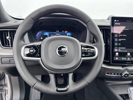 Volvo  XC60 T8 Recharge Ultra Dark Executive | 22" | Heico Diffusor | Getint & Gelamineerd Glas | Alarmklasse... ActivLease financial lease