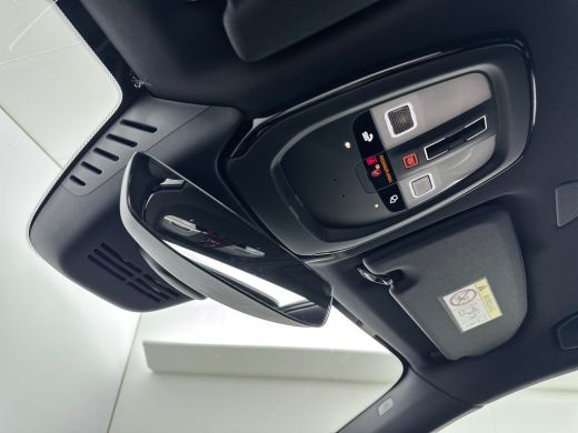 Volvo  XC60 T8 Recharge Ultra Dark Executive | 22" | Heico Diffusor | Getint & Gelamineerd Glas | Alarmklasse... ActivLease financial lease