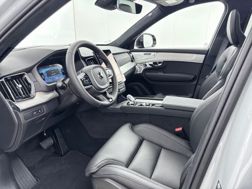 Volvo  XC90 T8 Ultra Black Edition | 22" | Heico Diffusor | Gelaagd & Getint Glas | Geintegreerd kinderzitje ... ActivLease financial lease