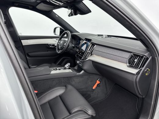 Volvo  XC90 T8 Ultra Black Edition | 22" | Heico Diffusor | Gelaagd & Getint Glas | Geintegreerd kinderzitje ... ActivLease financial lease