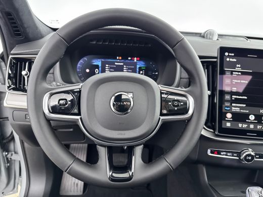 Volvo  XC90 T8 Ultra Black Edition | 22" | Heico Diffusor | Gelaagd & Getint Glas | Geintegreerd kinderzitje ... ActivLease financial lease