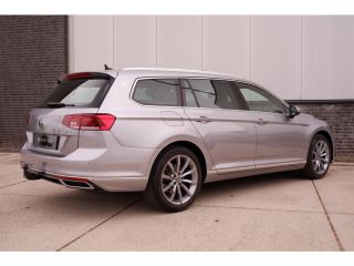 Volkswagen Passat Variant 1.4 TSI PHEV GTE Business | Pano | Elek. Trekhaak | Head-Up | Carplay | LED | Camera | Na...