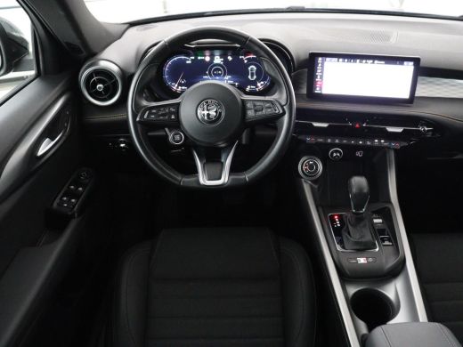 Alfa Romeo Tonale 1.3T PHEV TI | 280PK | SOH 99% | Trekhaak | Stoelverwarming | Adaptive cruise | Camera | Carplay ... ActivLease financial lease