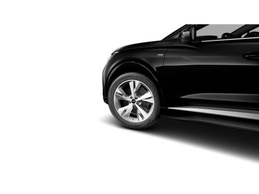 Audi Q4 Sportback e-tron S edition Competition | Achterklep, automatisch bedienbaar | Achteruitrijcamera | Adaptive cruise... ActivLease financial lease
