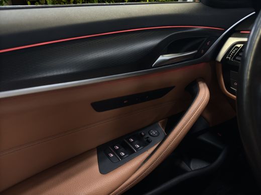 BMW 5 Serie 530i Business Edition Plus | M-Pakket | Laser-LED | Camera | CarPlay | Sfeerverlichting | Memory ActivLease financial lease