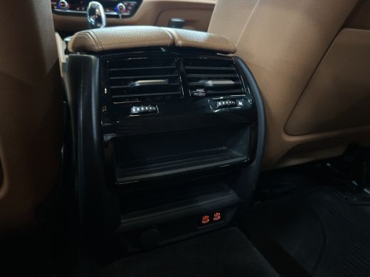 BMW 5 Serie 530i Business Edition Plus | M-Pakket | Laser-LED | Camera | CarPlay | Sfeerverlichting | Memory ActivLease financial lease