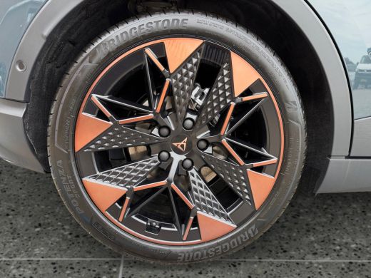 CUPRA Raval Performance First Edition 56 kWh ActivLease financial lease