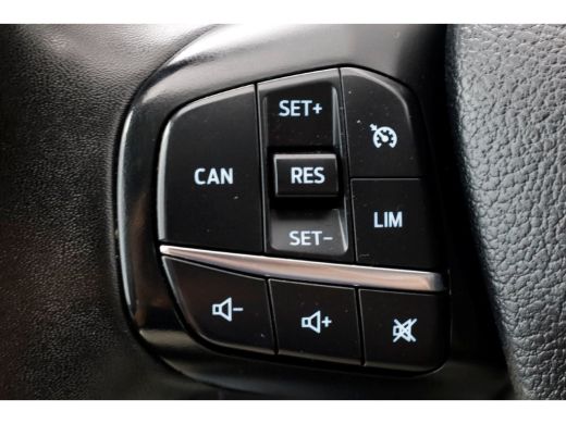 Ford E-Transit 350 L3H3 68 kWh Trend WLTP Range 317km 100% Elektrisch SOH 95,8% 07-2023 ActivLease financial lease