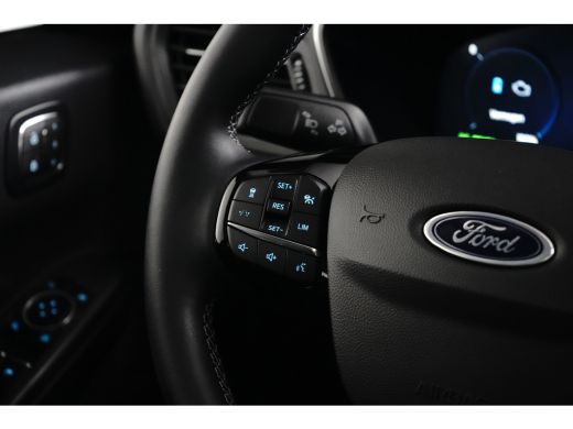 Ford Kuga 2.5 PHEV Active X | Pano | AGR-Stoelen | Adap. Cruise | 19 inch ActivLease financial lease