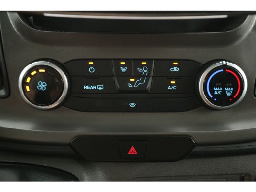 Ford Transit 2.0 TDCI L3H2 170PK | Airco | Cruise | Camera | 3 Zits | Carplay | Trekhaak ActivLease financial lease