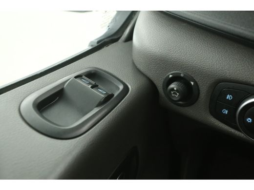 Ford Transit 2.0 TDCI L3H2 170PK | Airco | Cruise | Camera | 3 Zits | Carplay | Trekhaak ActivLease financial lease