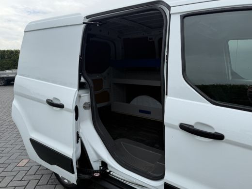 Ford Transit Connect 1.0 Ecoboost 100 PK / BENZINE / BPM VRIJ / L1H1 / 1e EIG. / CAMERA / AIRCO / NAVI / INRICHTING ActivLease financial lease