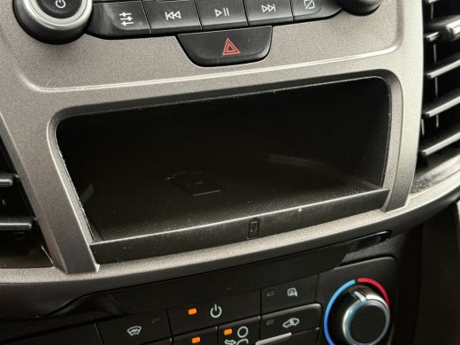 Ford Transit Connect 1.0 Ecoboost 100 PK / BENZINE / BPM VRIJ / L1H1 / 1e EIG. / CAMERA / AIRCO / NAVI / INRICHTING ActivLease financial lease