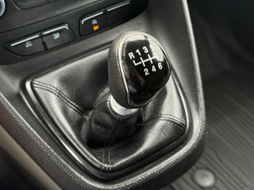 Ford Transit Connect 1.0 Ecoboost 100 PK / BENZINE / BPM VRIJ / L1H1 / 1e EIG. / CAMERA / AIRCO / NAVI / INRICHTING ActivLease financial lease