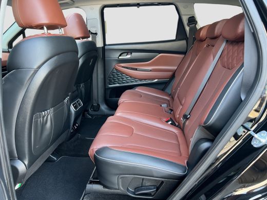 Hyundai Santa Fe 1.6 T-GDI PHEV 265pk Premium Sky | Panoramadak | HUD | Carplay | Leder | Stoelverwarming/koeling ... ActivLease financial lease